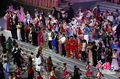 HD: Zatvaranje Expo show je preko gomile pjeva "sutra"