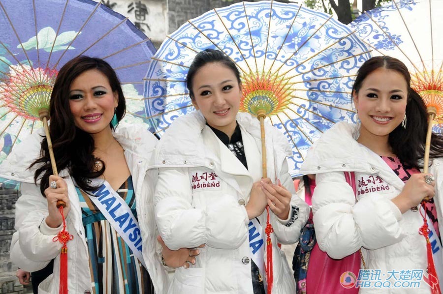 纺大女生袁思怡传播民俗文化角逐 国际小姐 _