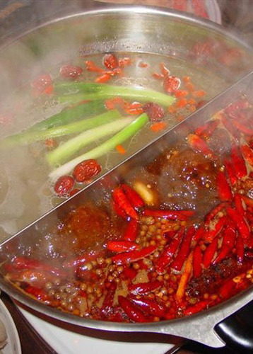 重庆小天鹅火锅_重庆小天鹅火锅人均