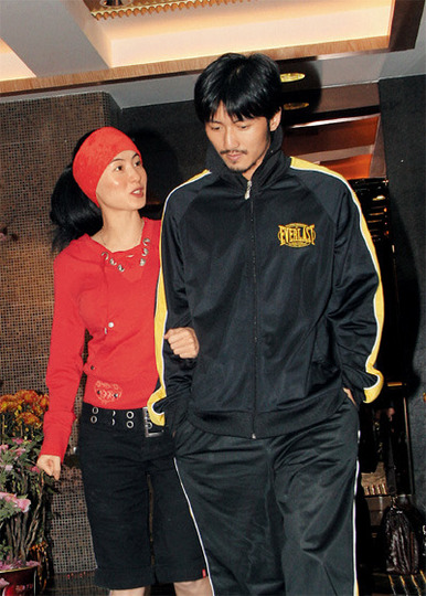 锋芝恋昔日甜蜜合照大曝光-明星娱乐 | 拍拍网