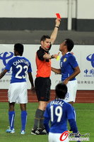 高清：中国3-0马来西亚 主裁红牌频出罚下3人