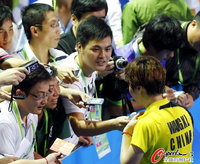 高清：中国羽球女团胜韩国 于洋压阵气场十足