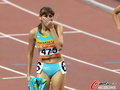 高清：哈萨克斯坦女子800米夺冠 喜极而泣