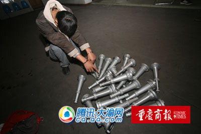 一月内专偷消防水龙头