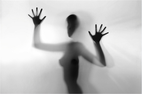 组图:赤裸的感动 90后人大<em>女生</em>的<em>人体艺术</em>之旅