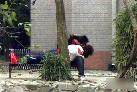 组图:曝光90后学生的不文明行为 值得反思