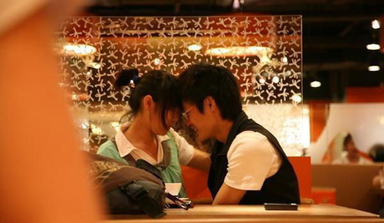 组图:曝光90后学生的不文明行为 值得反思