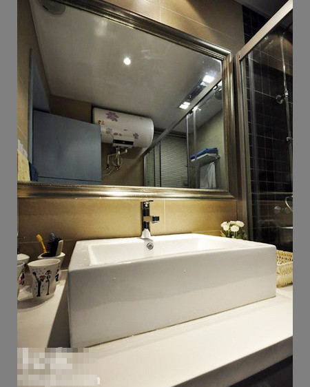 房屋不大却温馨 15万打造88平时尚大气爱家