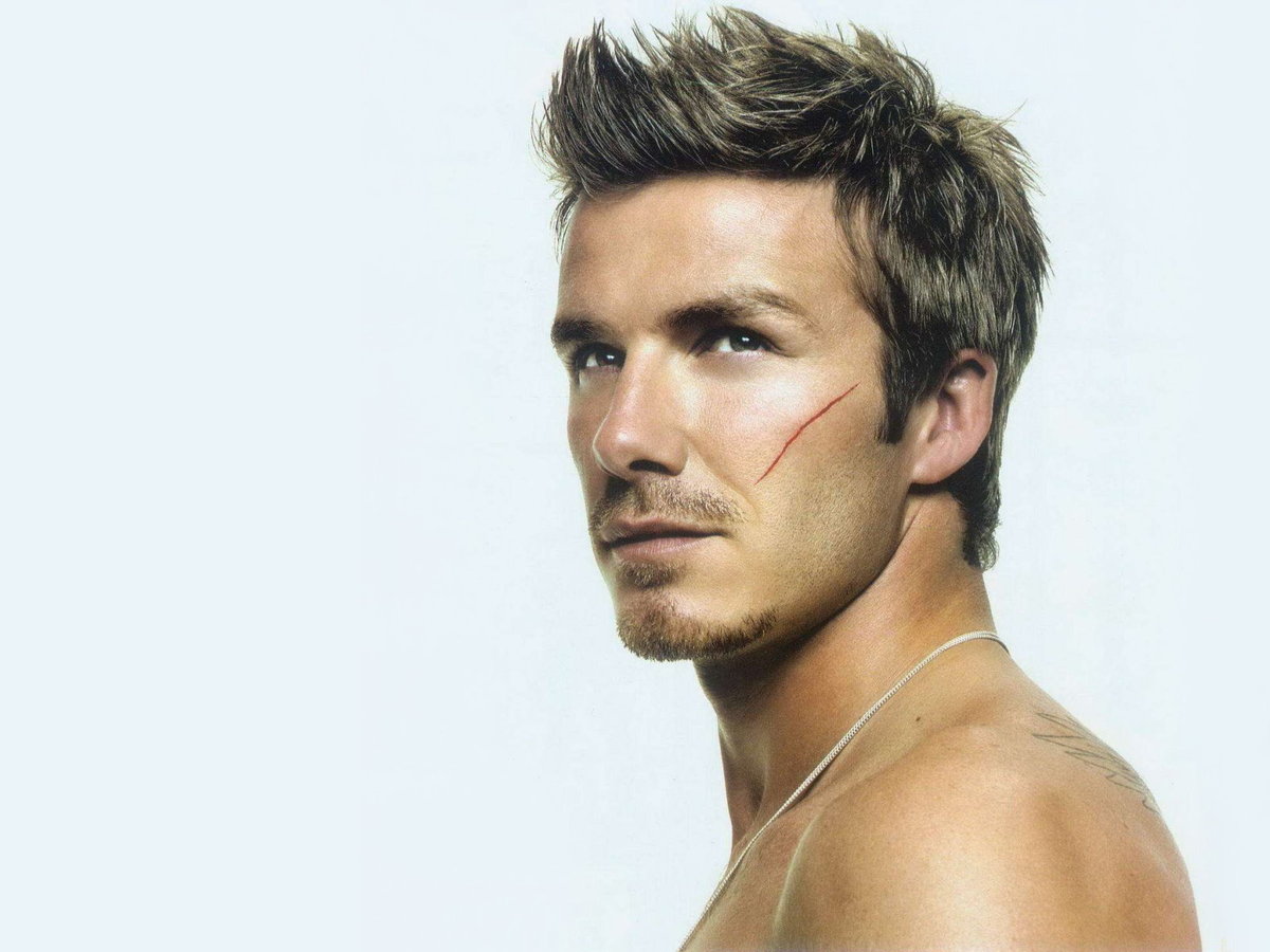 贝克汉姆否认“招妓”传言 逐条反驳偷欢说法