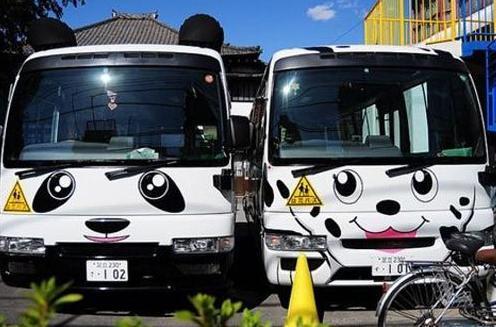 组图:皮卡丘凯蒂猫 日本幼稚园的卡哇伊校车
