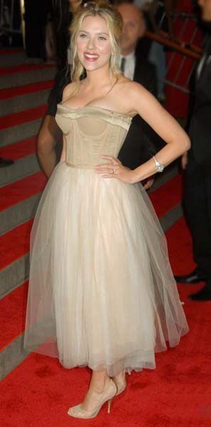 NBA球星情迷的甜美女星 嘉丽-约翰逊  - 广西南