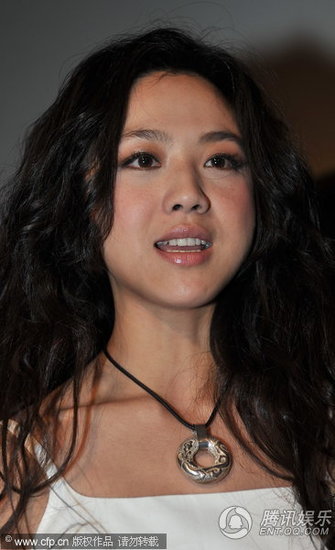 [灰常点评]prada2011北京大秀,巩俐张柏芝汤唯