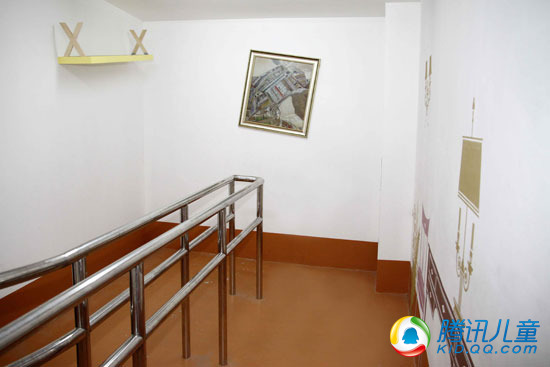 组图:倾斜小屋-小人国职业体验城场馆
