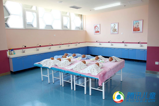 组图:新生儿护理中心-小人国职业体验城场馆