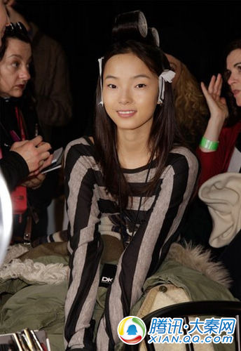 2011纽约时装周 西安超模雎晓雯霸气亮相(图)