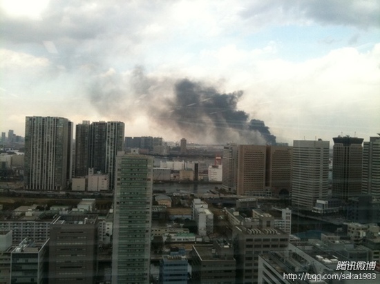 梦境的震撼，解析梦见地震高楼倒塌的深层含义与心理暗示