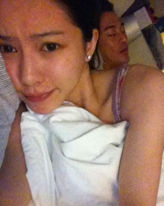 <em>林峰</em>回应床照曝光落泪 不知<em>前女友潘霜霜</em>偷拍