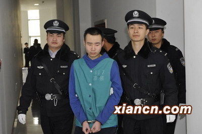 组图:<em>药家鑫</em>案在西安市中院开庭审理_腾讯大