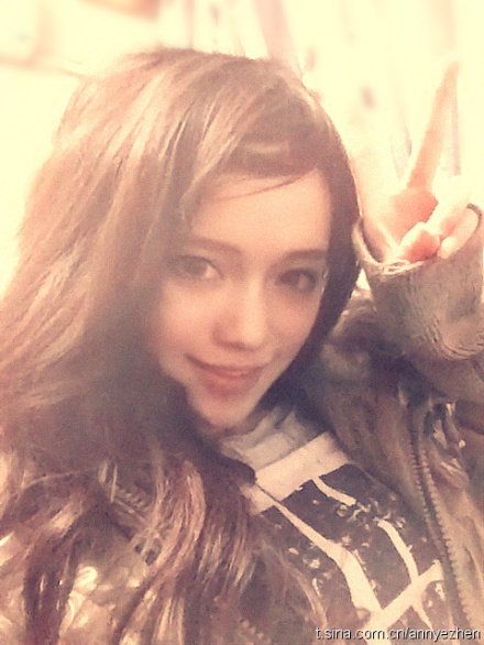 超像混血的90后小美女叶臻 _购物画报 _ 拍拍网