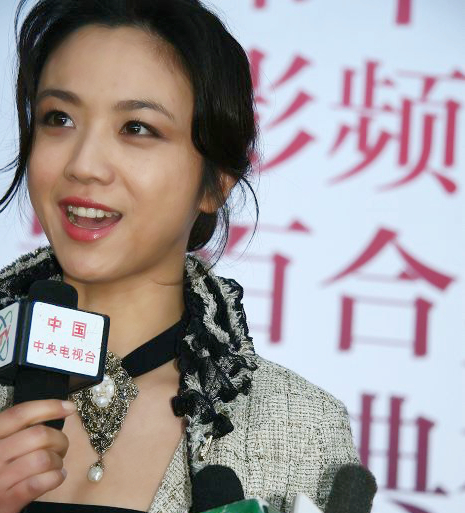 《建党伟业》剪成2小时 黄健新否认汤唯戏被删