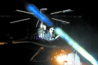 忘情冷雨夜! 6万歌迷来听他的演唱会(组图)