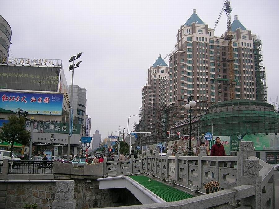 城市房价上涨速度快 2011中国百城房价排行榜