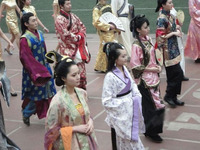 ����鿴��4��ͼƬ