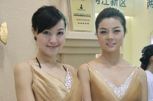 2011<em>重庆春季房交会</em>现场美女精选_房产<em>图片</em>新