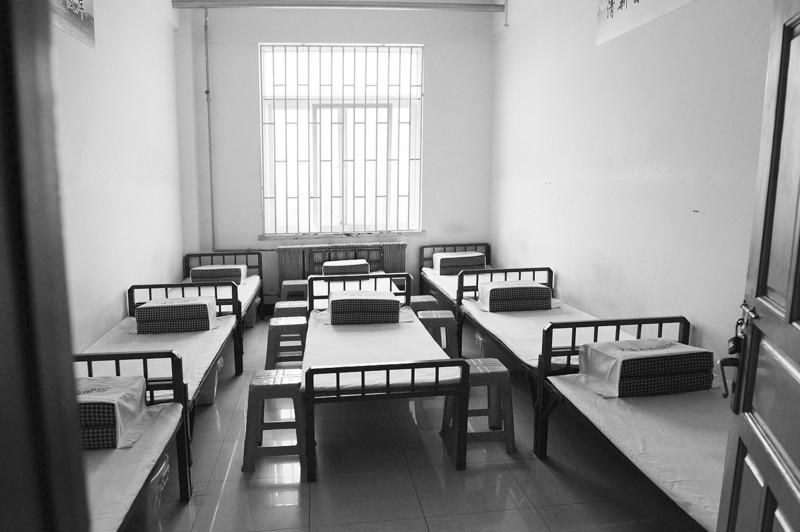 揭秘大连市拘留所环境 每年千人被拘斗殴者居多