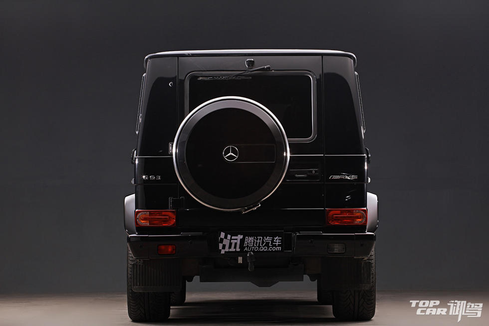 一起玩耍的越野硬汉 奔驰G63 VS 北极星