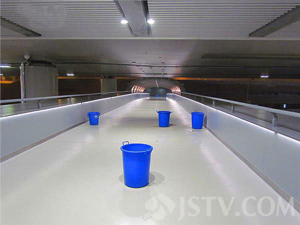 200个亿的工程就是为了造一个雨棚么?南京禄