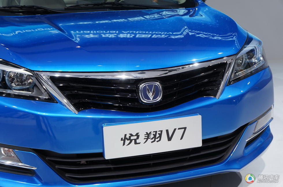 新车的市场定位要高于悦翔V5,预售价会在7-10万元之间.长安悦翔高清图片