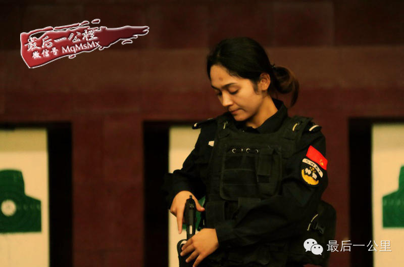 新疆喀什双枪女特警  说起喀什地区公安局特警支队的两名女子神枪手