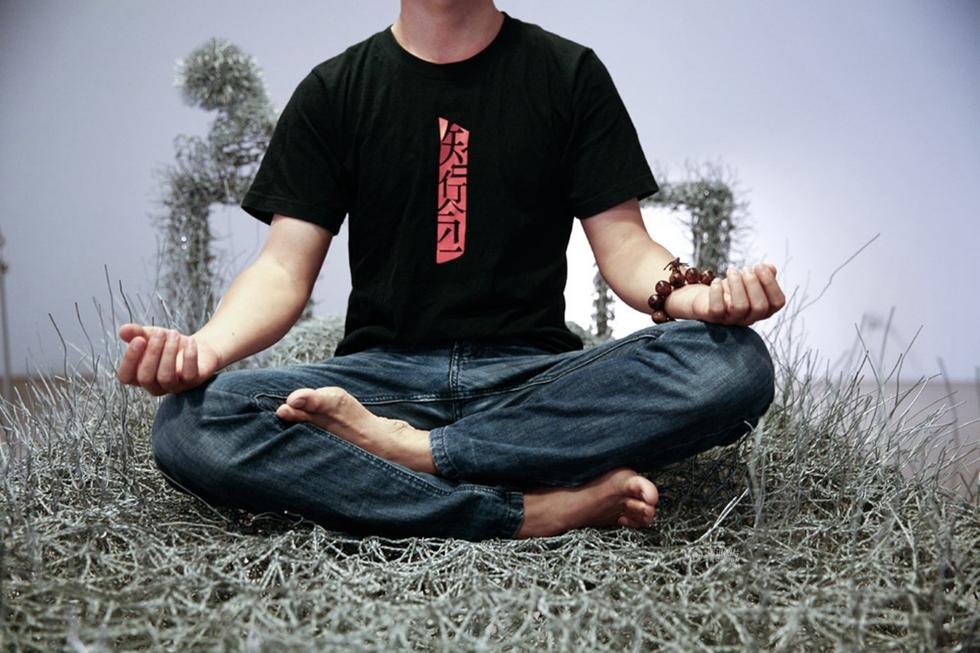 男士打坐_男士正确双腿打坐方法_和尚打坐