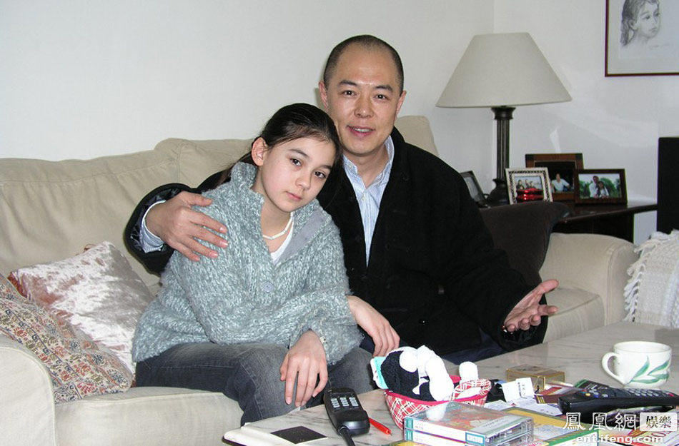 张铁林洋女儿私照曝光 知情人:<em>父女交流</em>稍尴尬