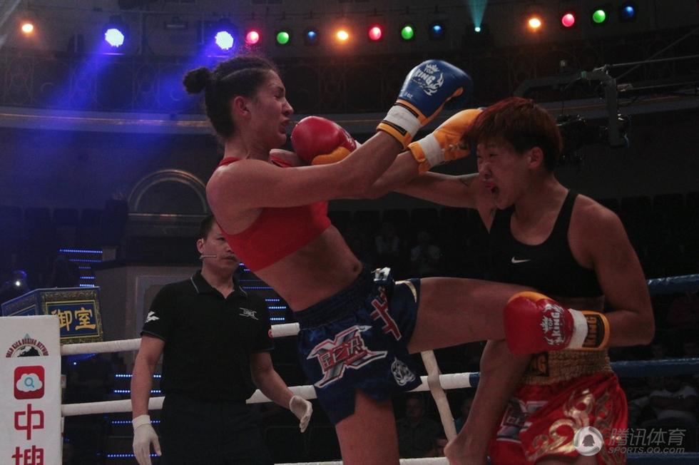 昆仑决汪柯菡KO女王玛莎瓦伦再夺金腰带 铁拳少女称霸昆仑决10最后的斯巴达_体育竞技_真人秀 Reality Show - 真人网 zhenren.com | 真人秀资讯互动社区