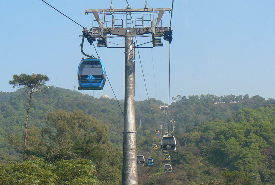 广州白云山索道19部缆车被烧毁-新闻频道 | 珠海网