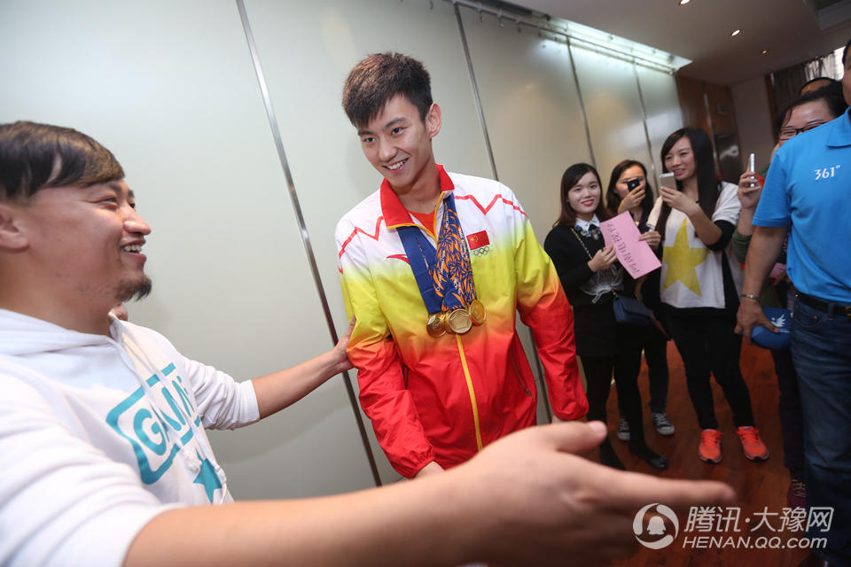 电脑桌面壁纸宁泽涛(4)图片电脑桌面壁纸宁泽