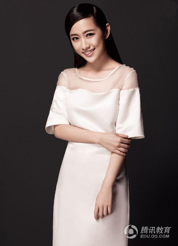 组图:北外校花刘美含《心花路放》饰ktv小姐