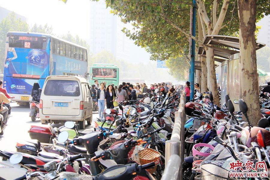 高速公路收费员_收费员收入