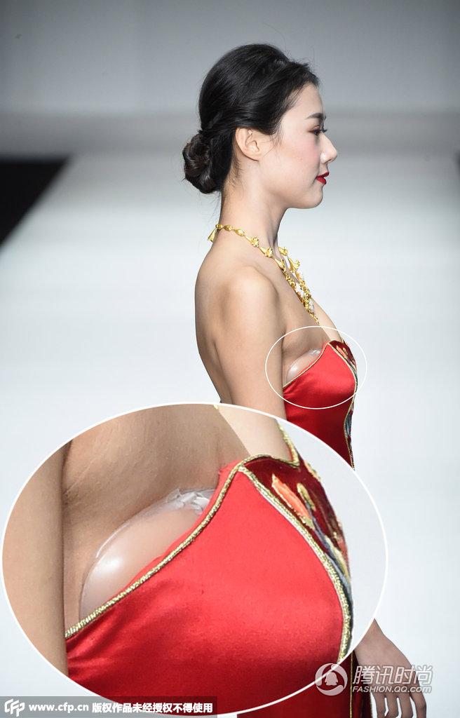 泳装美女凸凹露光图_