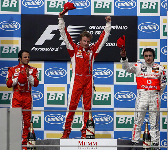 f1历届车手总冠军_f1车手收入