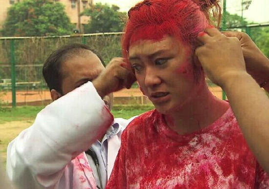 综艺走向极限挑战化 明星签合同列条款保安全