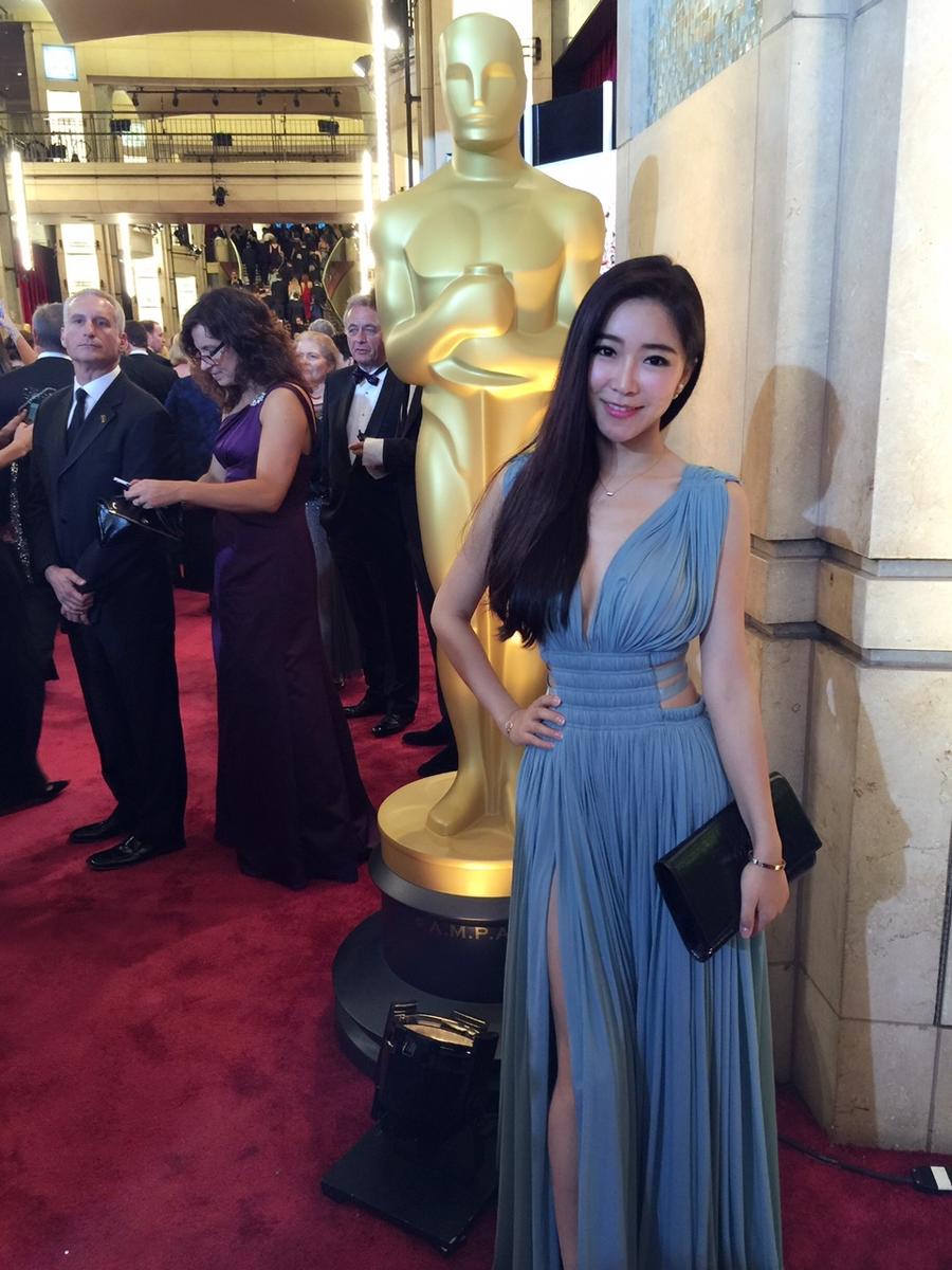 周玲安亮相奥斯卡典礼 仙女装甚是迷人 - 我爱灌水 - 钟祥TV论坛|钟祥电视台网台互动平台--钟视论坛 - 我的钟祥从你开始!