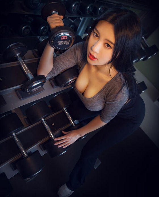 韩国美女全体倮艺术照