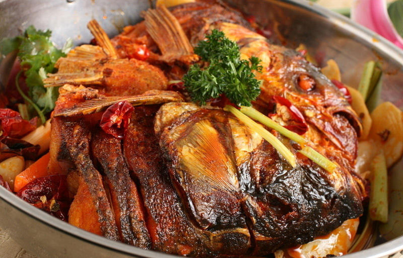 华西村人均收入_西安粤珍轩人均消费(2)