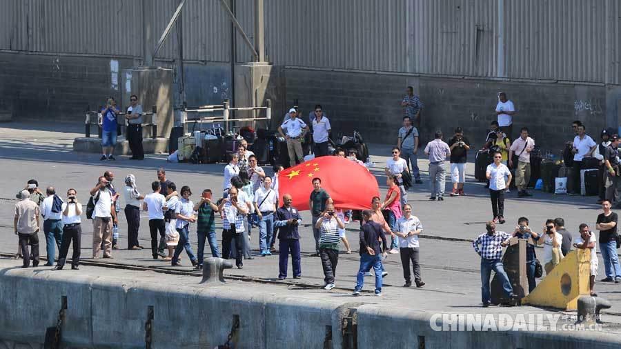 中国特种部队也门撤侨 设立警戒线