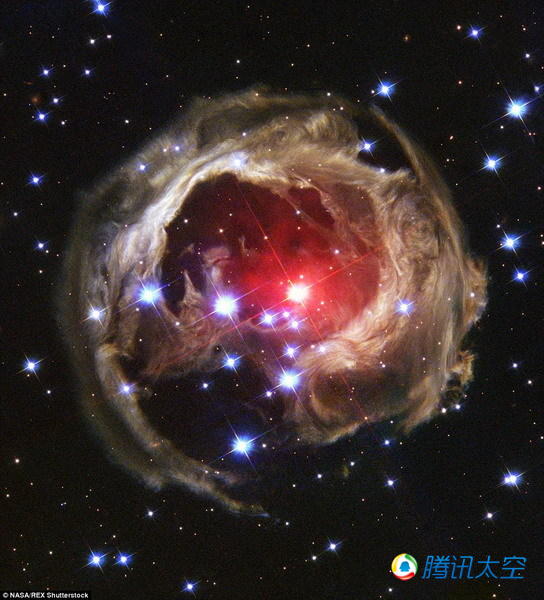 组图:哈勃望远镜25周年绚美太空图像精选