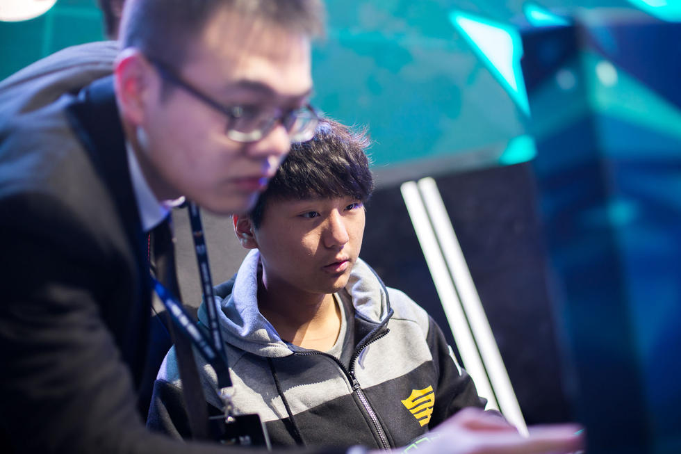 215lpl春季赛选人时候的bgm-lol春季赛比赛后m