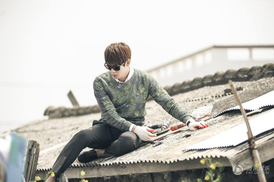 《心情好又暖》曝剧照 柳演锡变身花样修理工